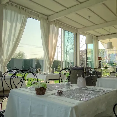 La Magia Dei Sogni Relais Bed and Breakfast 2*
